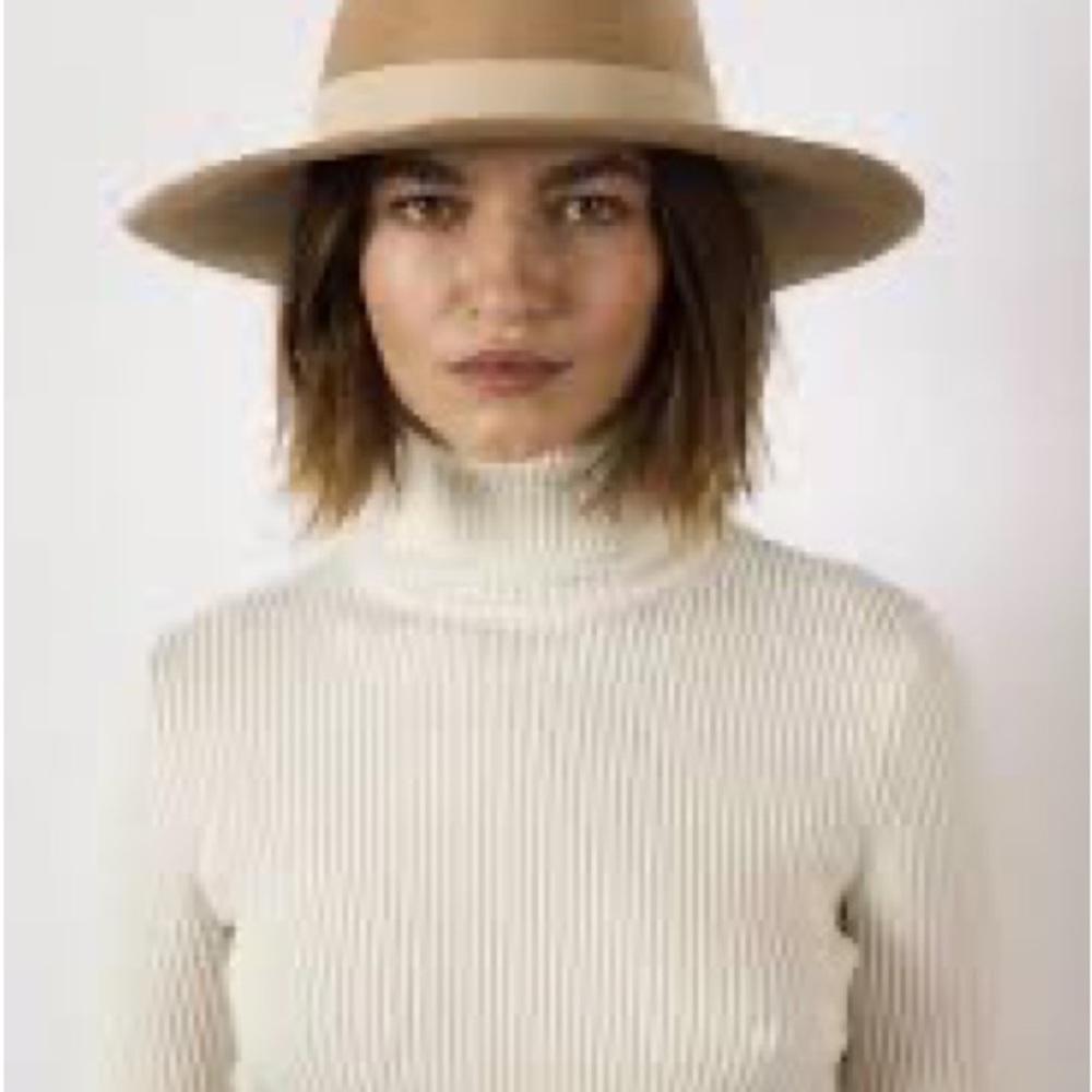 Janessa Leone Brynn Hat, Small, HONEY. NEW IN BOX